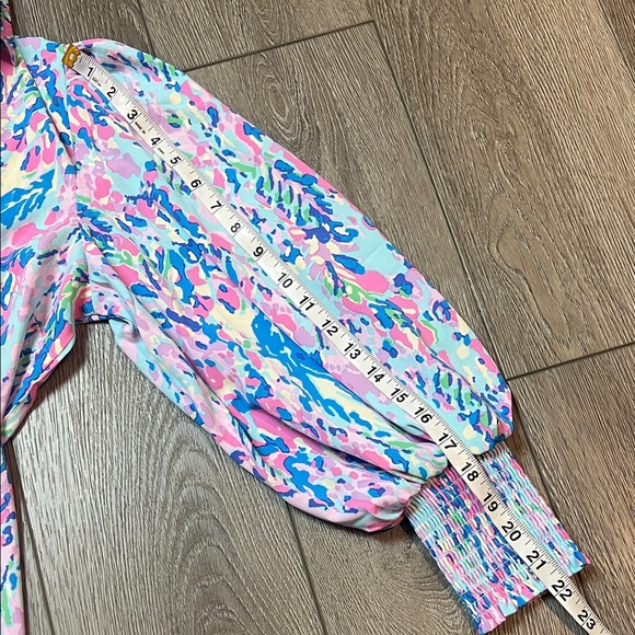 Colorful women’s blouse puffy sleeve size small - Picture 6 of 7